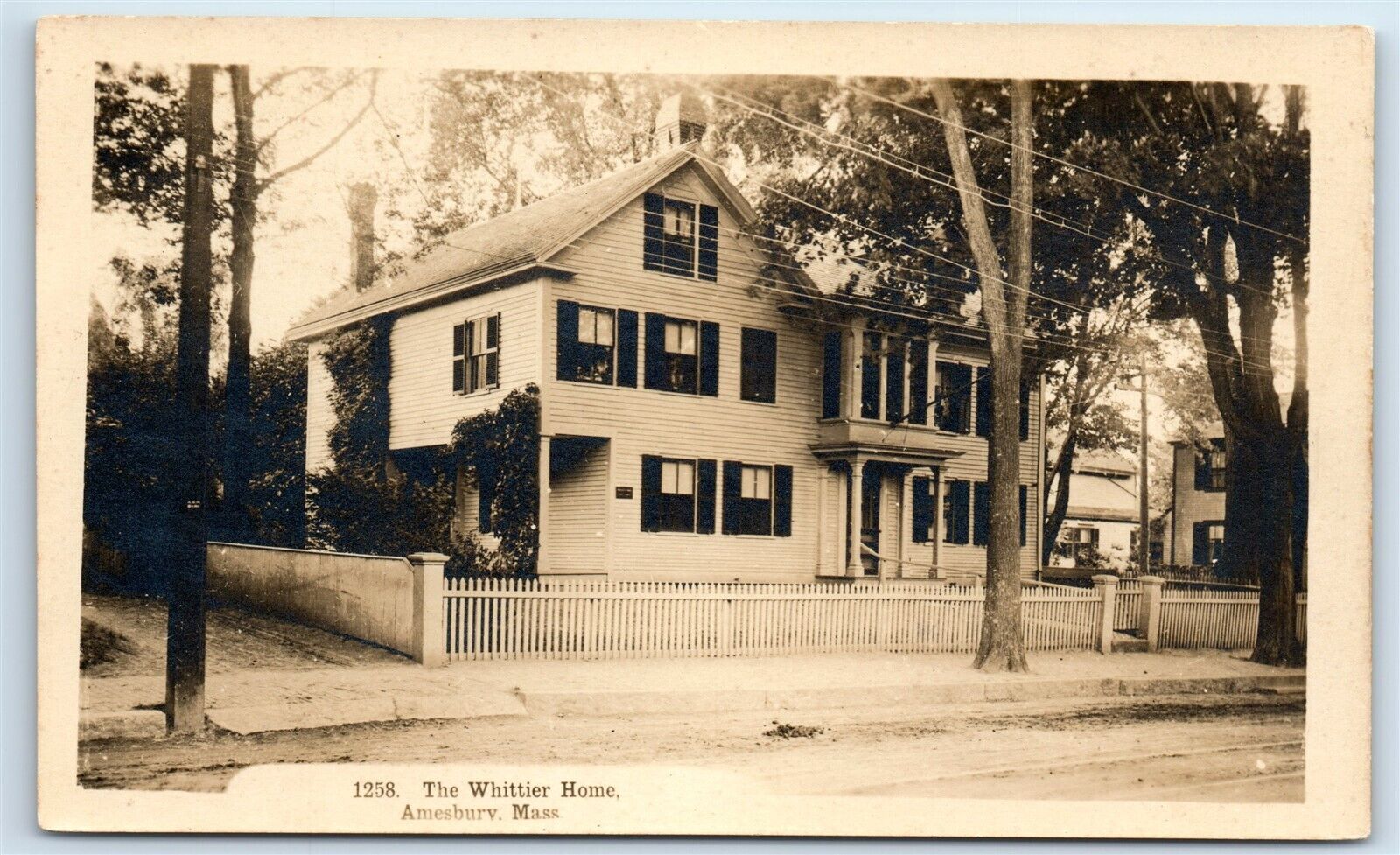 Postcard The Whittier Home, Amesbury, Mass RPPC H198