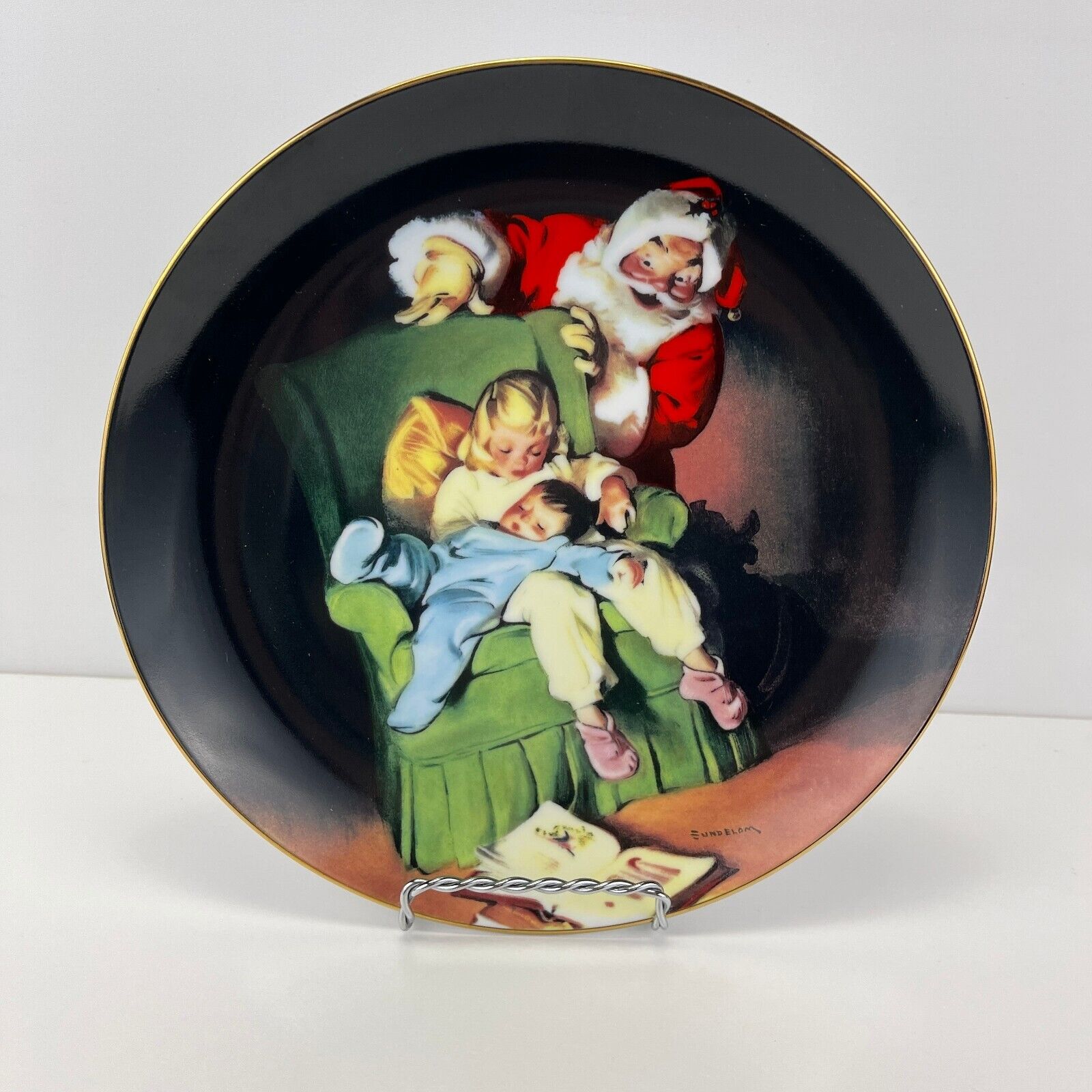 Edwin Knowles 1990 Christmas Vigil Collectible Plate by Hallmark Sundblom Santa