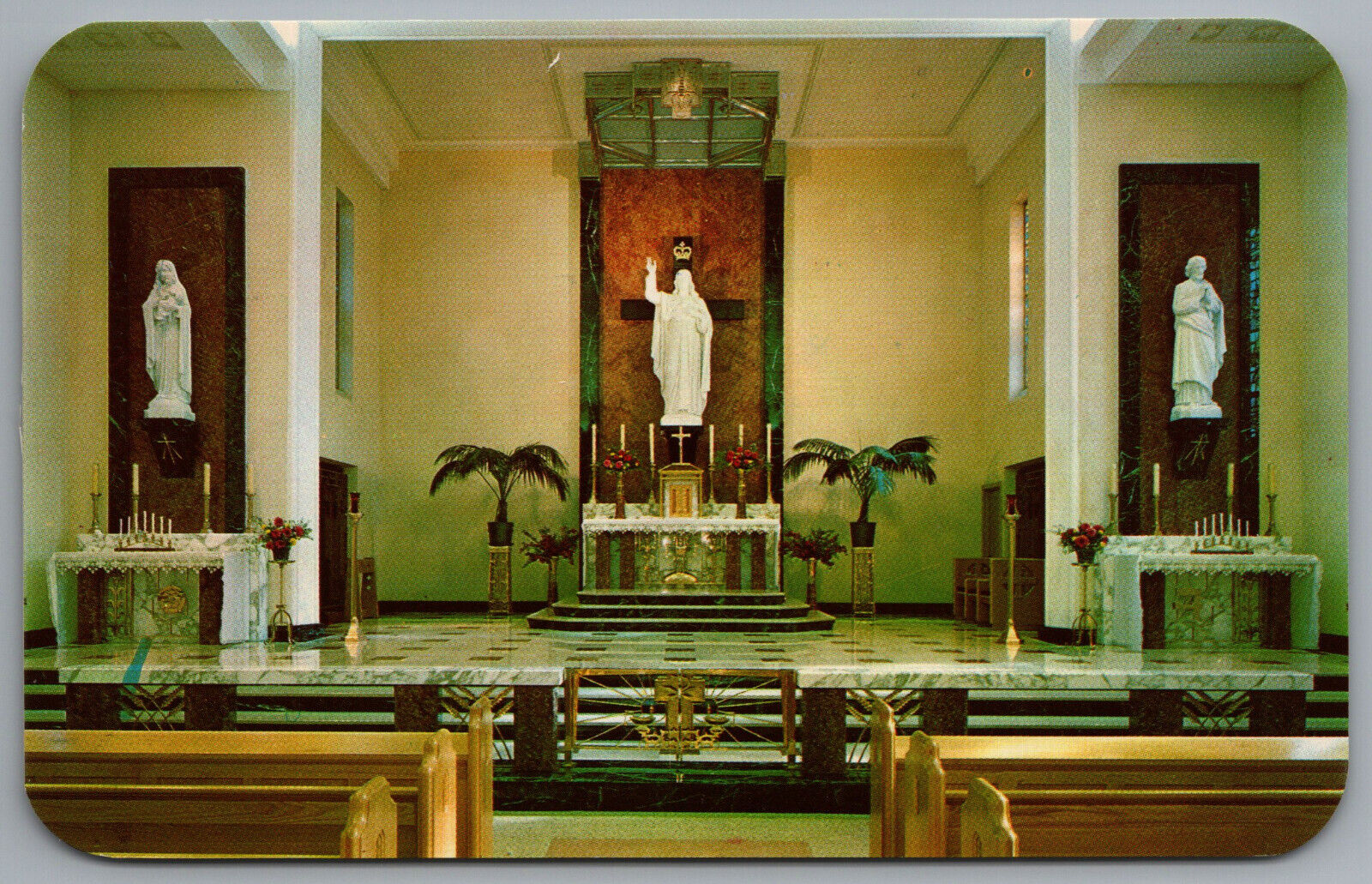 Reading PA St. Michael\'s Convent Chapel of new Motherhouse c1958 Postcard