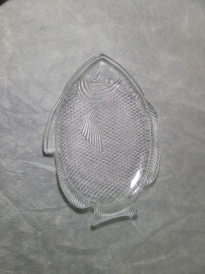 Vintage Textured Clear Glass Fish Shaped Collector Plate 11” 