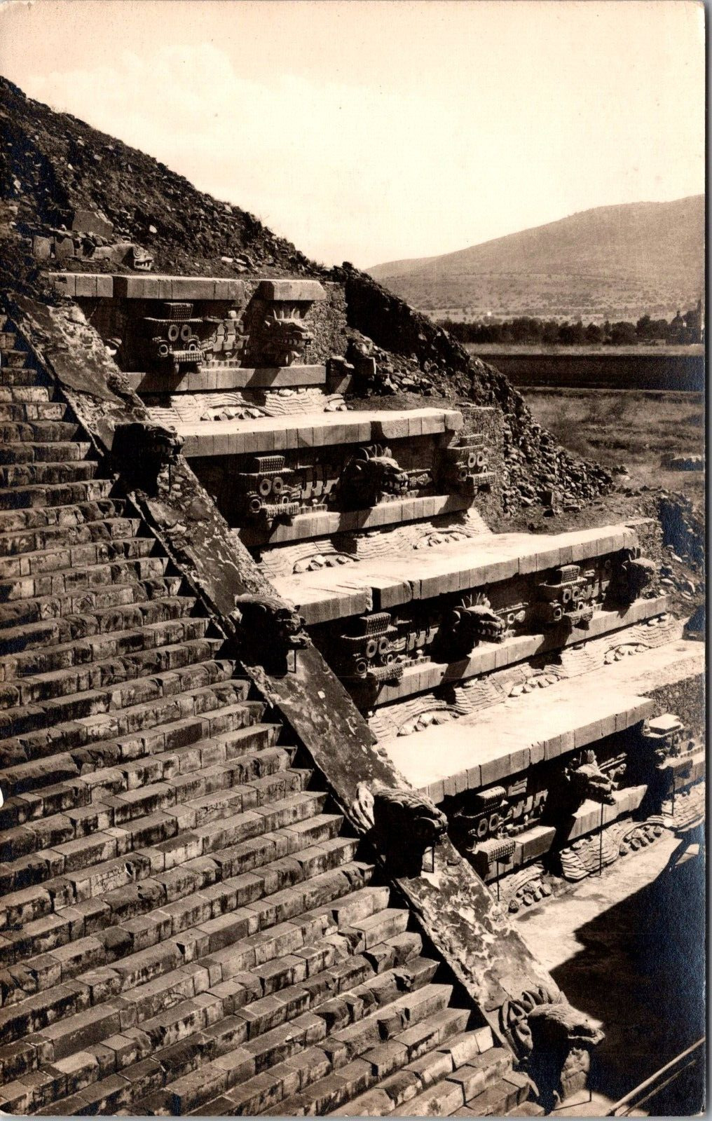 Postcard Unknown Stone Structure  Mexico [ae]