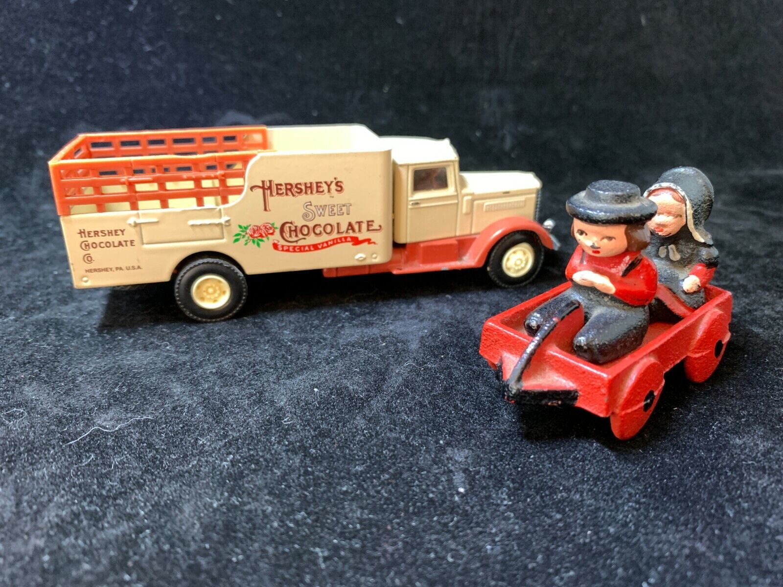 Vintage PA souvenir lot Hershey miniature truck cast iron Amish couple in cart