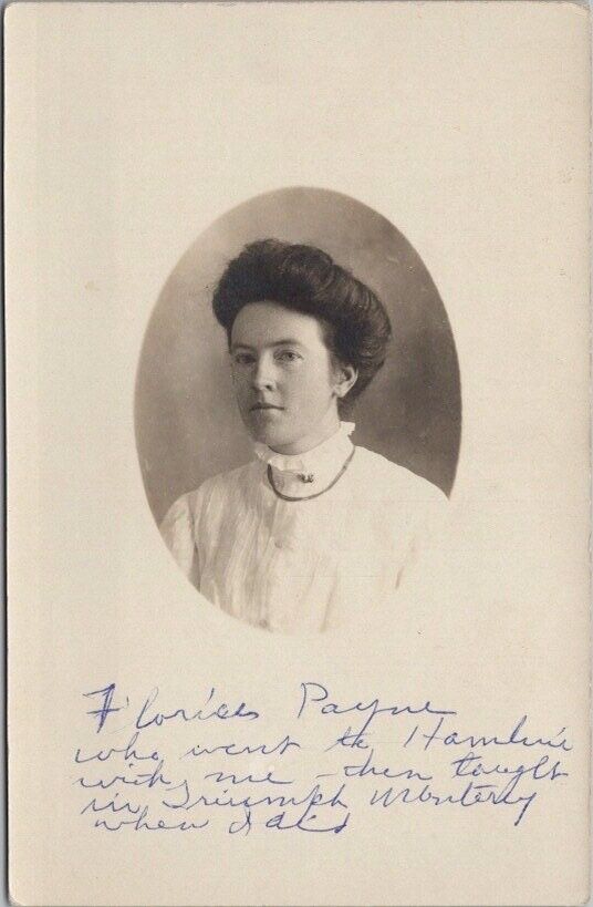 1910s Photo RPPC Postcard Young Woman / Oval Shaped Portrait \