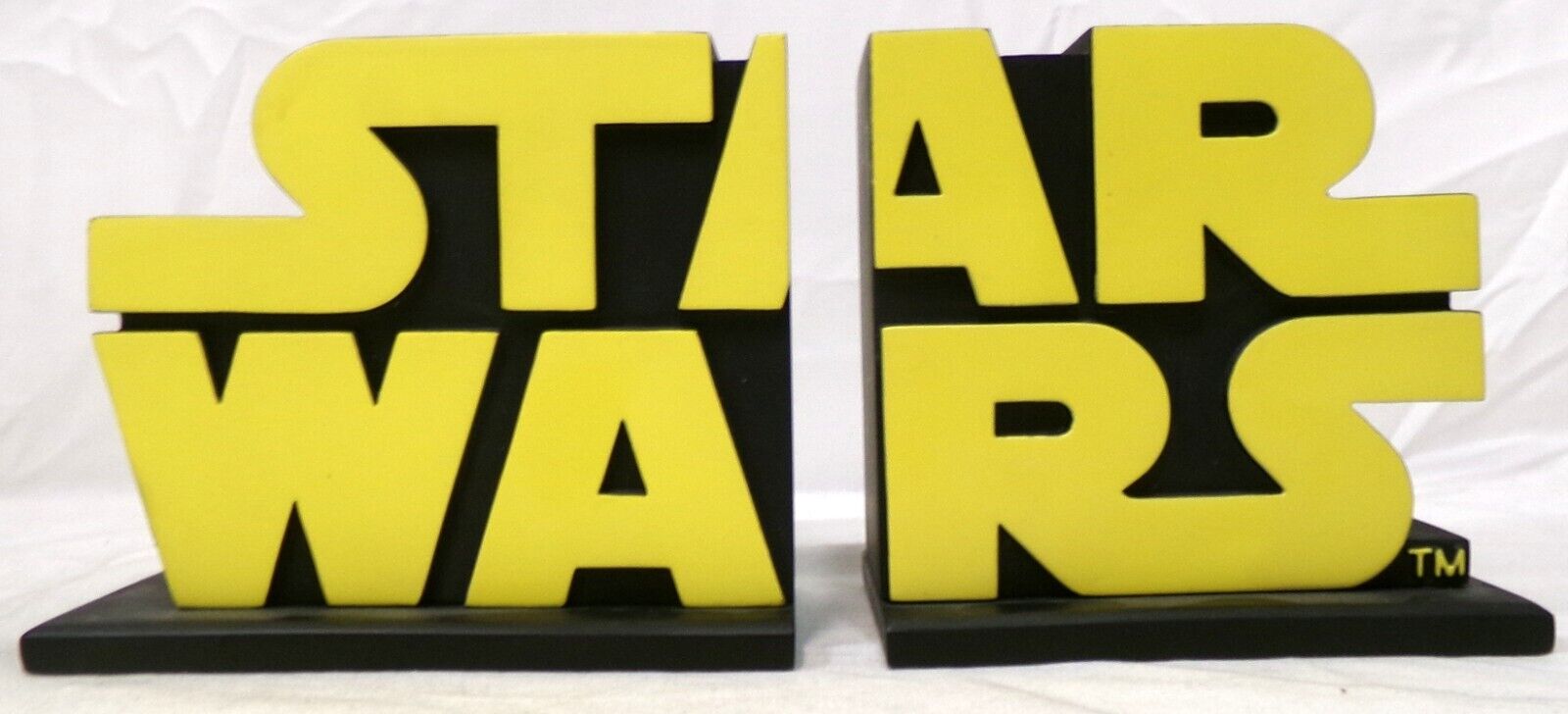 Gentle Giant Star Wars Logo Collectible Bookend Set 2975/3000