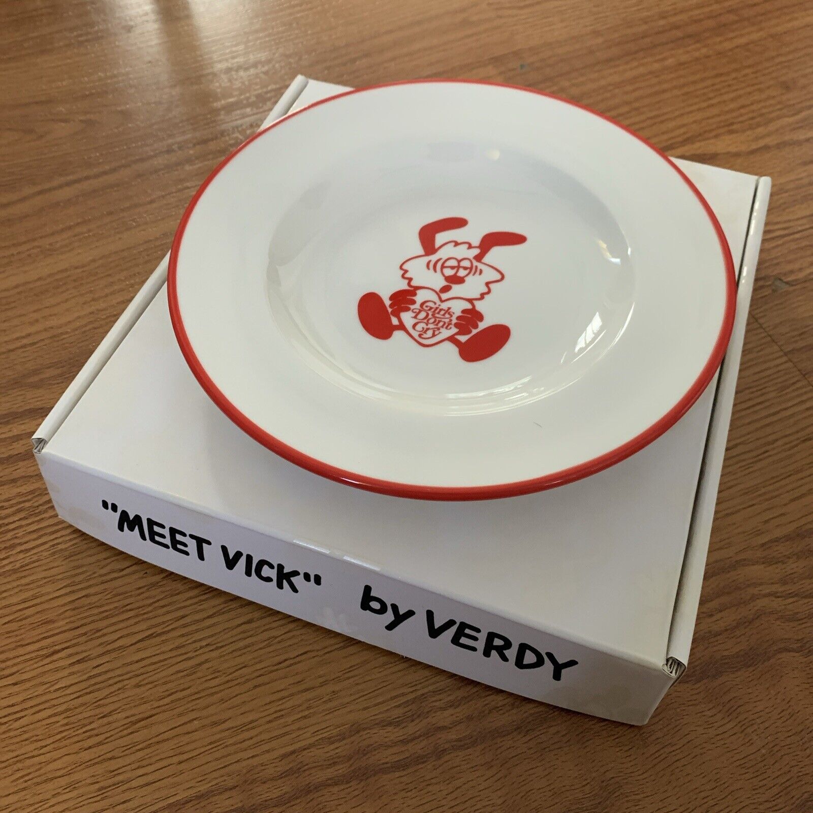 NIB Meet Vick by Verdy Girls Dont Cry Plate Bowl White NOS