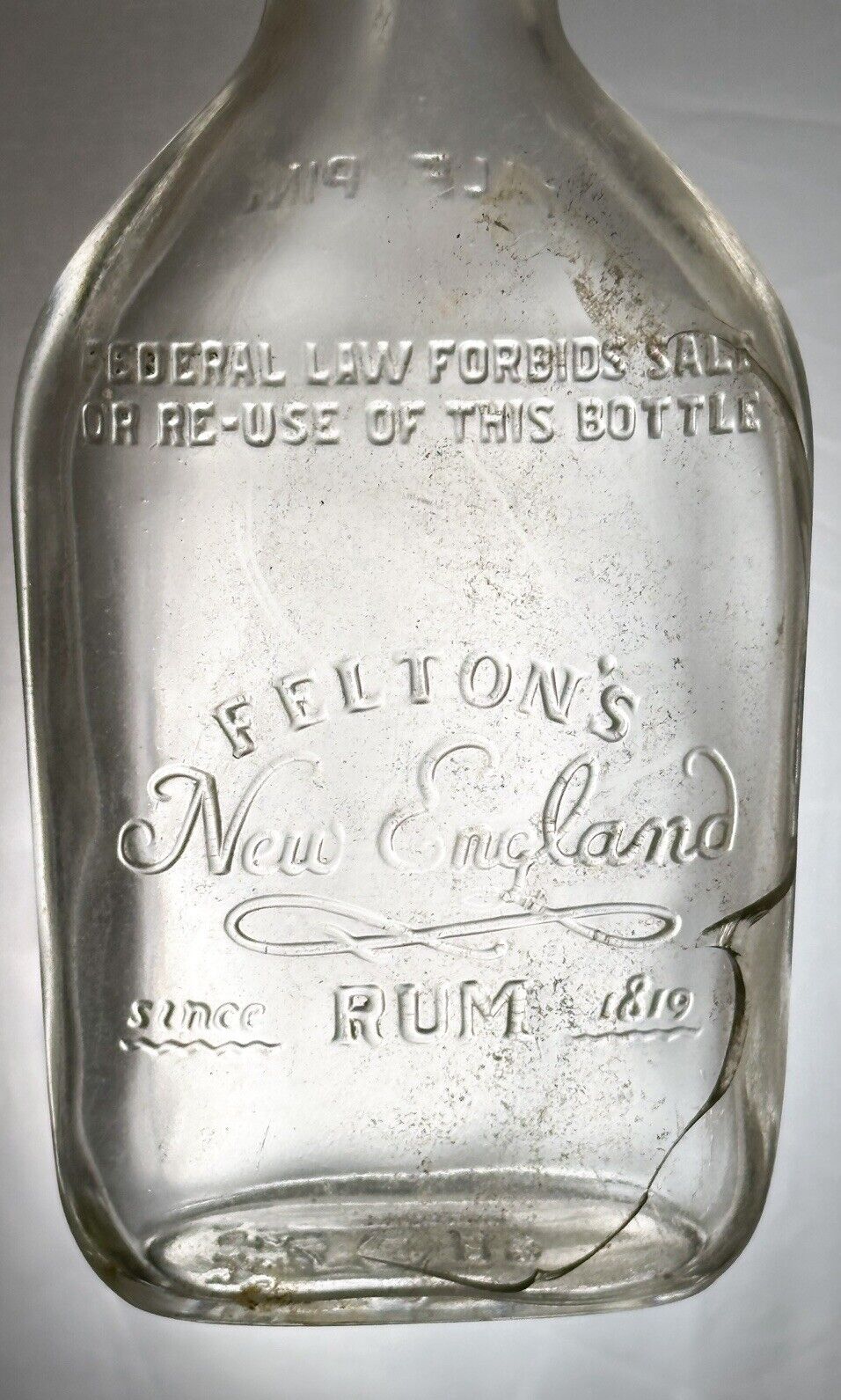 Antique Feltons New England Rum Bottle Half Pint Unique Crack since 1819