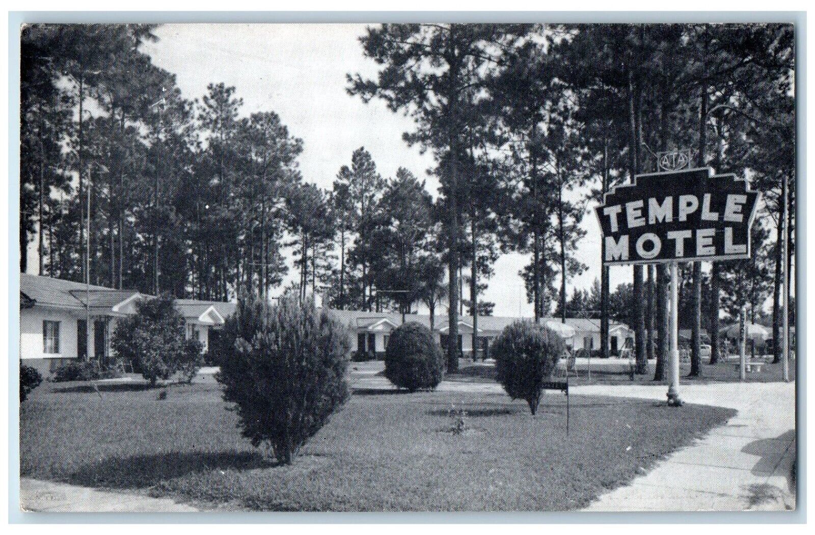 c1950\'s Temple Motel Starke\'s Outstanding Court Florida FL Unposted Postcard