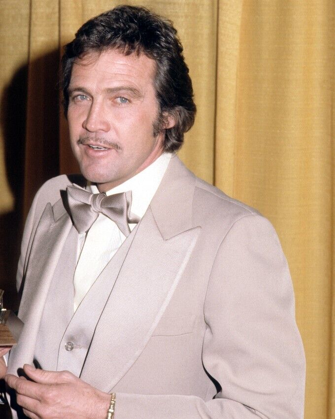 Lee Majors 8x10 Real Photo candid late 1970\'s in white tuxedo at event