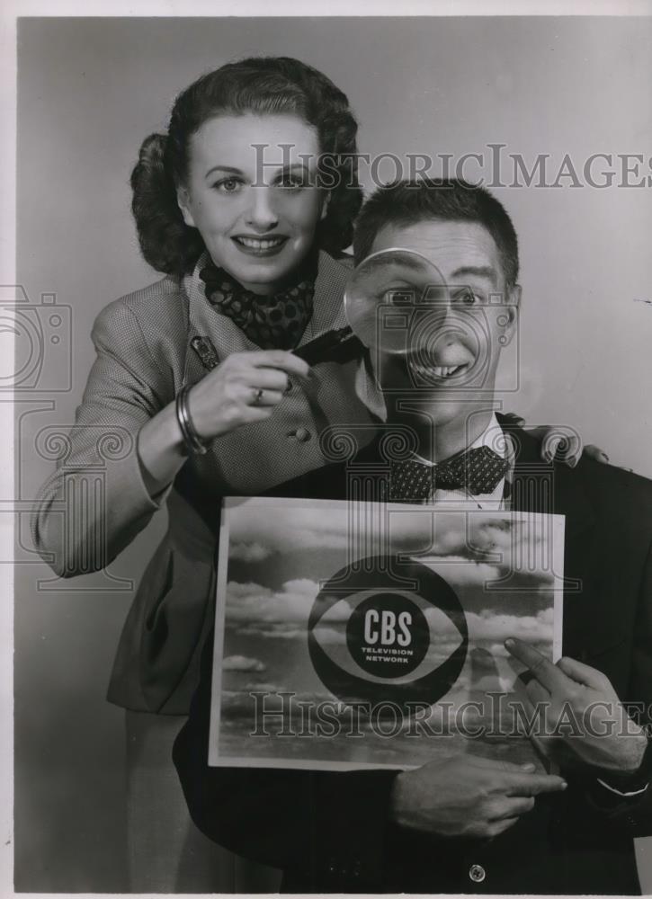 1951 Press Photo Ilenne Woods & Garry Moore on CBS Network - cvp36556