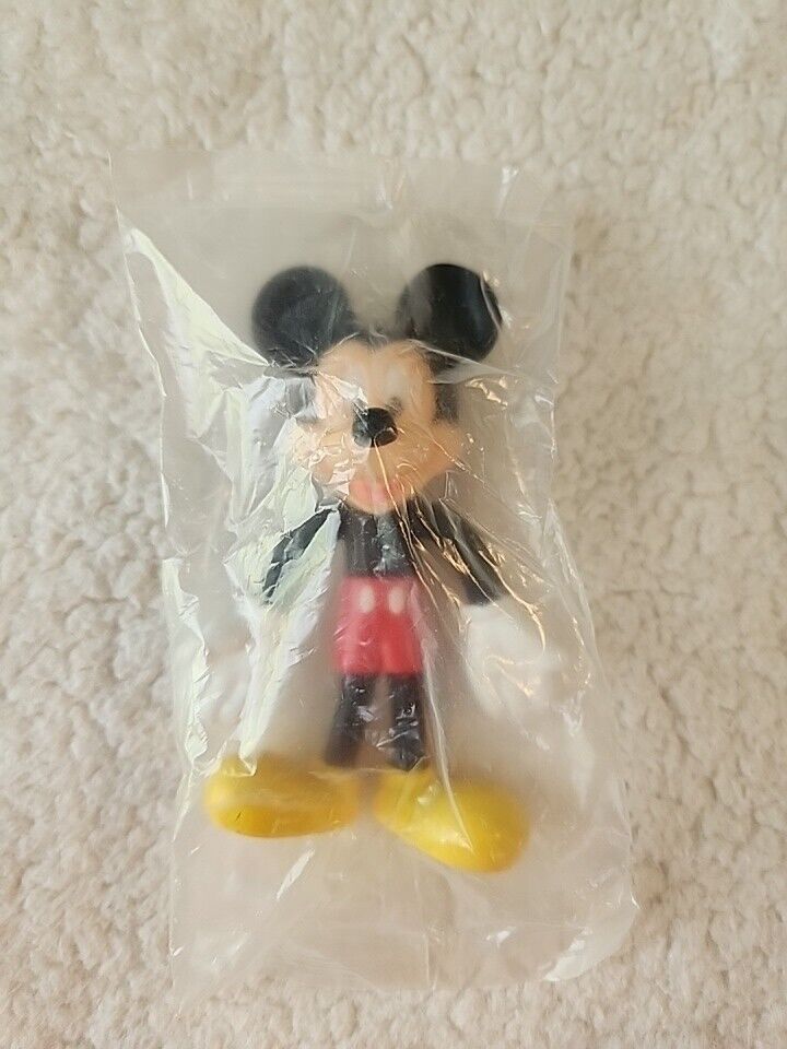 Vintage Walt Disney World Resort Mickey Mouse 4