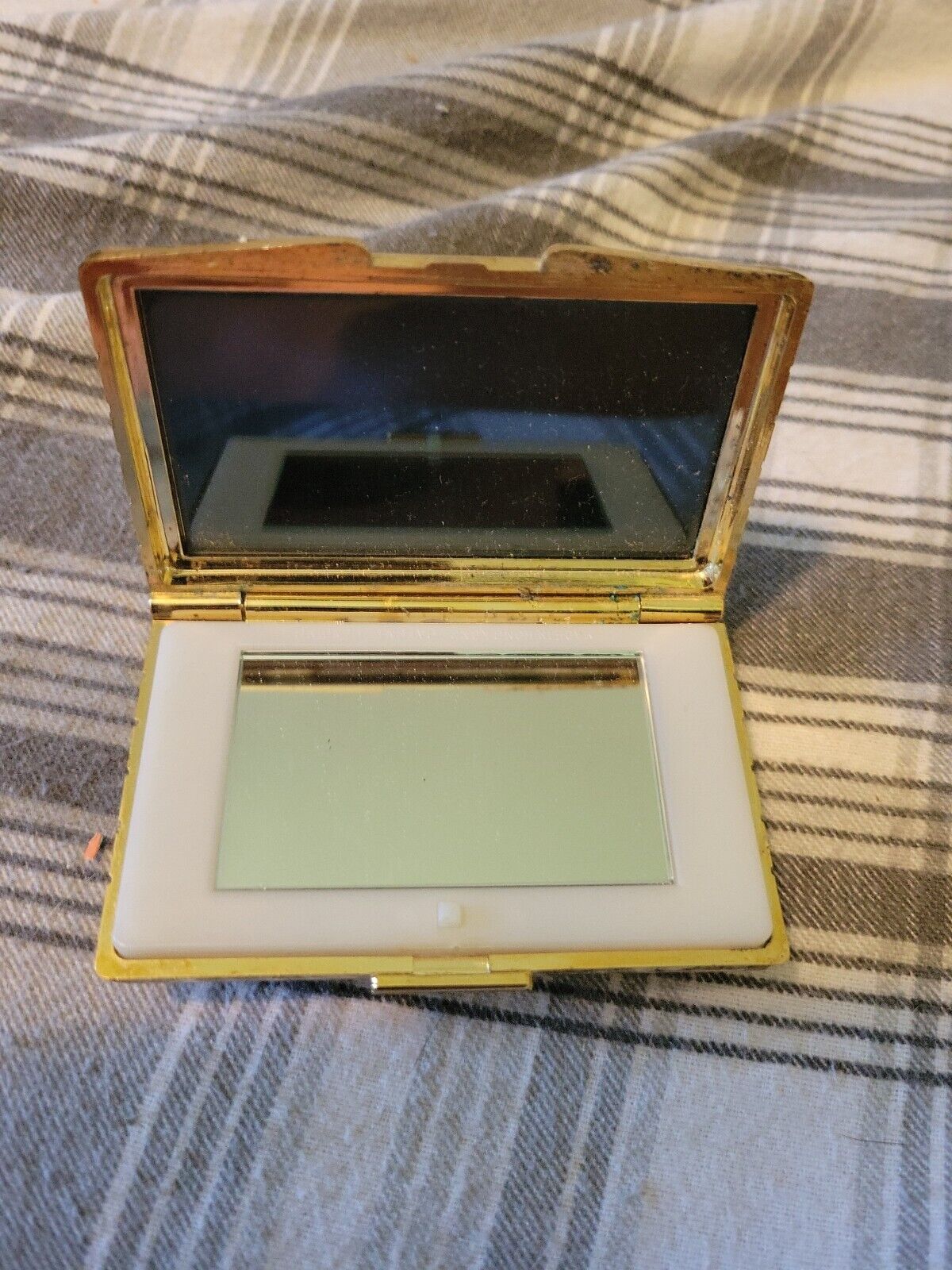 VINTAGE COMPACT MIRROR PURSE GOLD PAINTED DOUBLE MIRROR