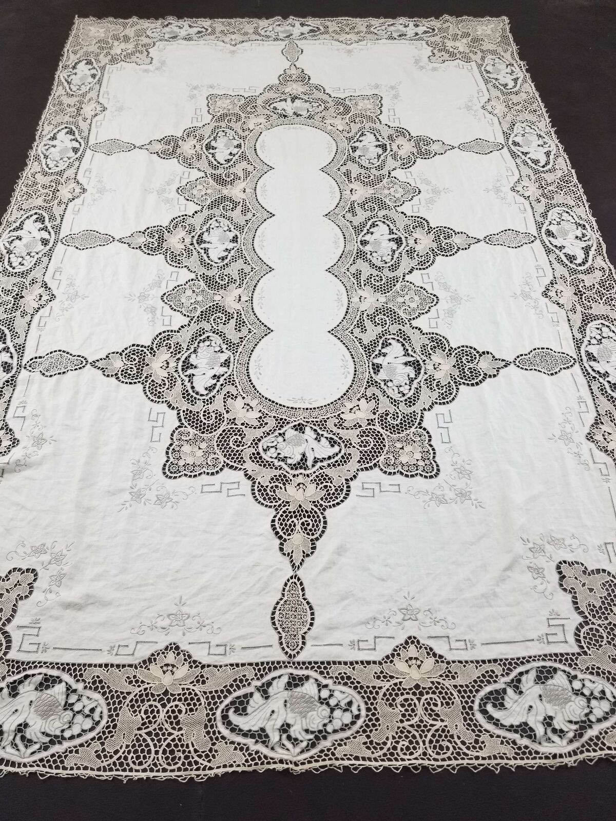 Vintage hand made mixed lace tablecloth 250x163cm