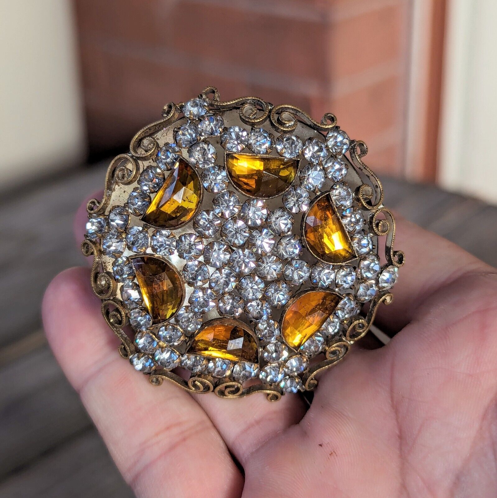 Stunning Antique Edwardian Glass Crystal Paste Rhinestone Domed Filigree Hat Pin