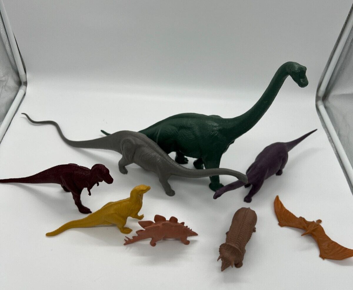 Lot of 8 Vintage 70's Invicta Plastic Dinosaurs British Museum Natural History