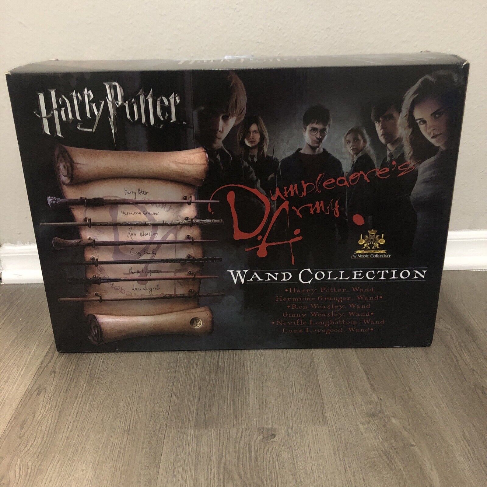 Harry Potter Dumbledore's Army Wand Collection - The Noble Collection  New