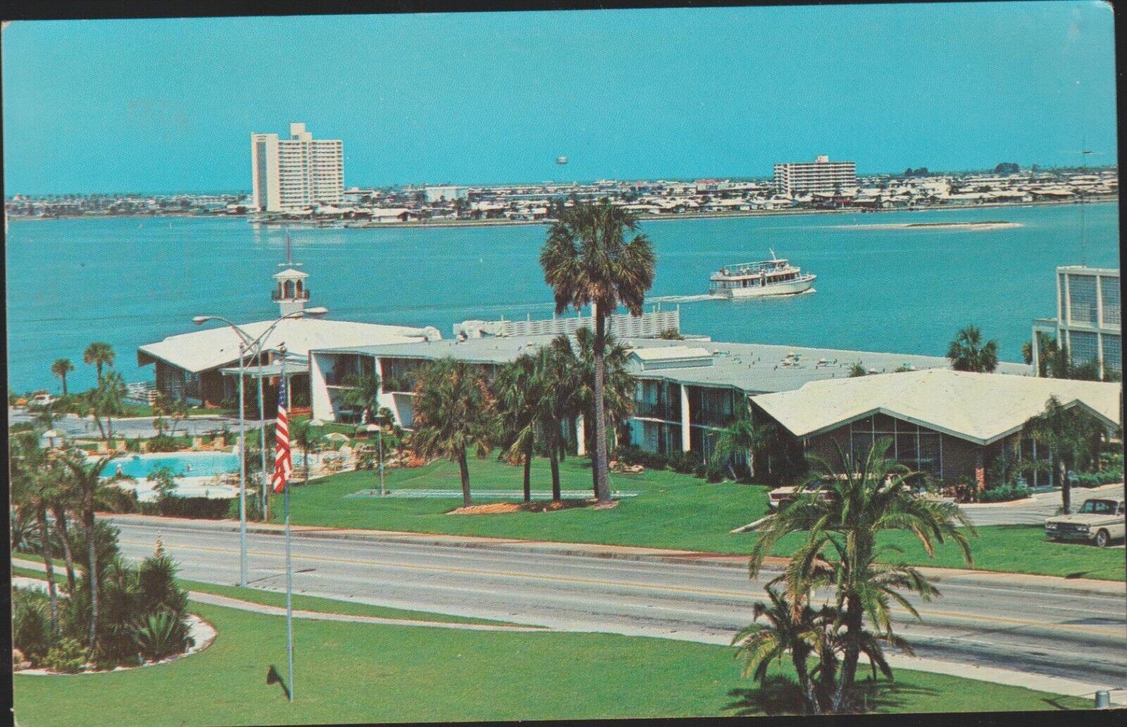 Clearwater Florida FL Schrafft\'s Restaurant Motor Inn Putting Green Postcard