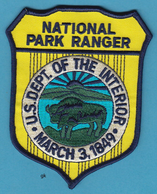 NATIONAL PARK RANGER  DEPT. OF THE INTERIOR SHOULDER  (Color)