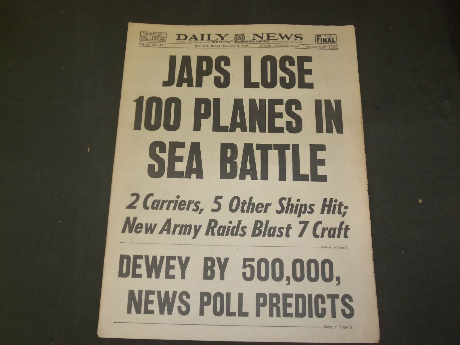 1942 NOVEMBER 2 NEW YORK DAILY NEWS-JAPS LOSE 100 PLANCES IN SEA BATTLE- NP 4307