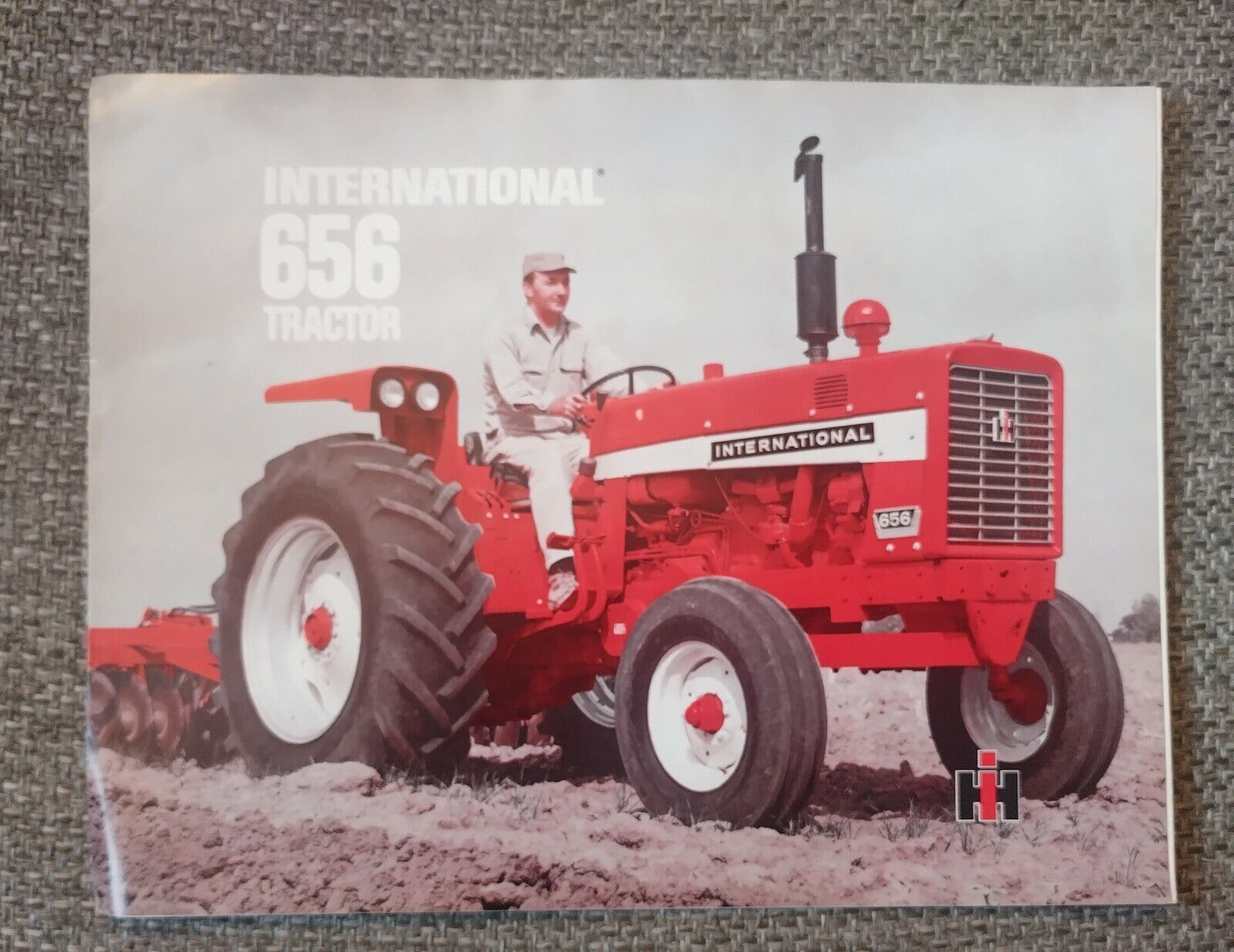Vintage International 656 Tractor Fold Out Brochure