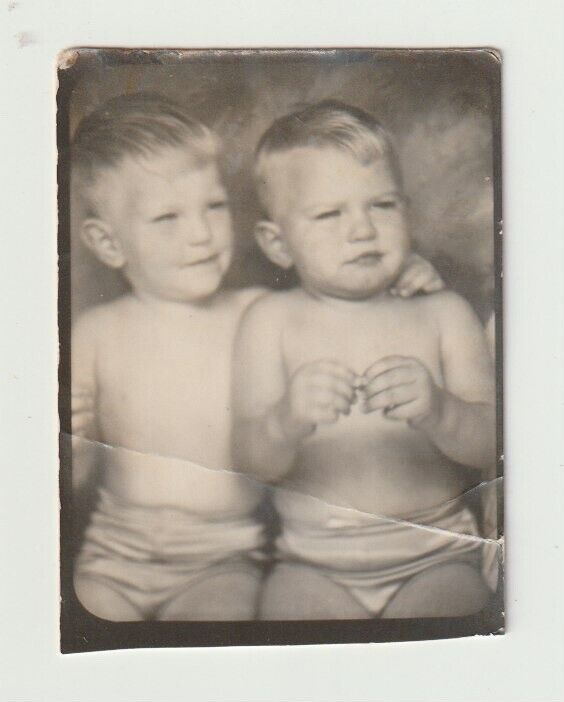 VINTAGE PHOTO BOOTH - AFFECTIONATE CUTE BOYS, SIBLINGS, BROTHERS