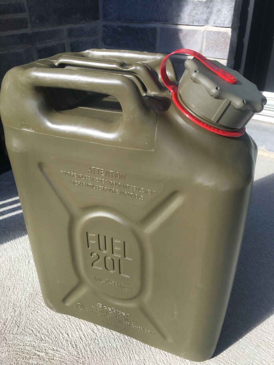New Scepter Olive Drab Military Fuel Can (MFC) 5 Gallon / 20 L  / MIL-C-53109