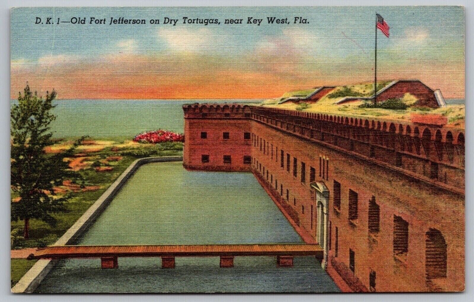 Florida Fl Old Fort Jeggerson On Dry Tortugas American Flag Linen Unp Postcard
