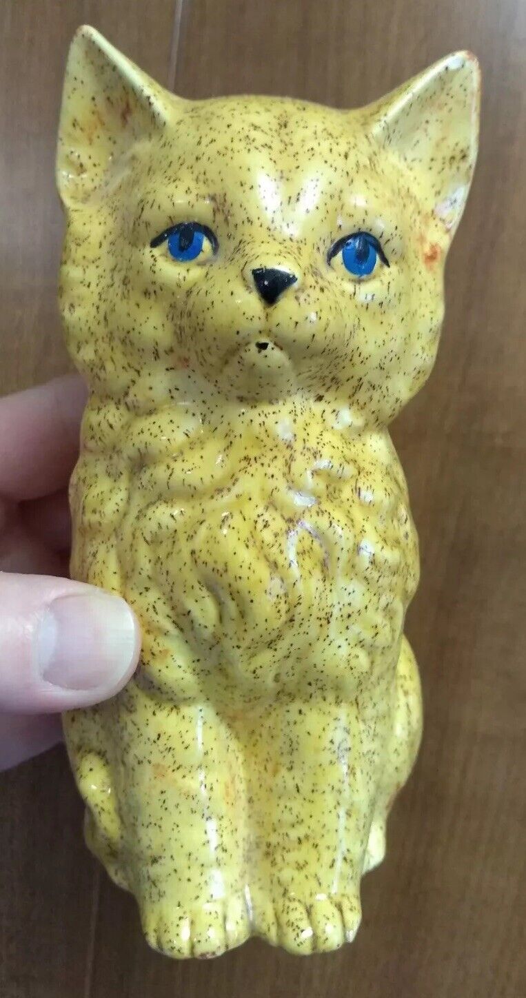 yellow cat figure (damage) vintage cute kitten blue eyes