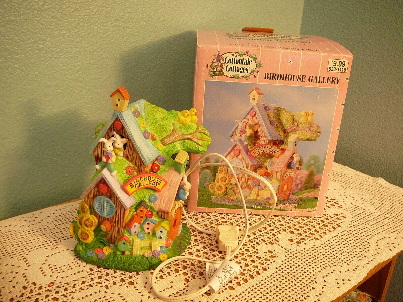 EASTER COTTONTALE COTTAGES LIGHTED BIRDHOUSE GALLERY 2001 WITH BOX EXCELLENT