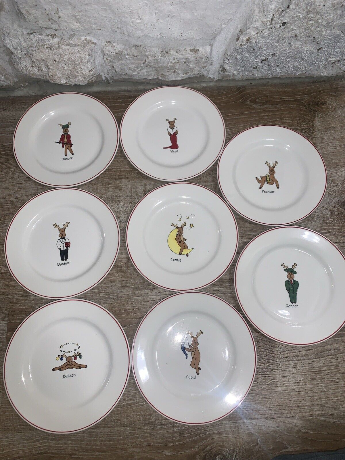 Set 8 Santa’s Reindeers 8.25” Plates in Excellent Used Condition LTD Commodities