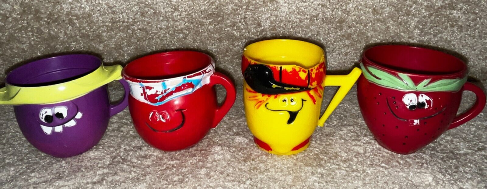 AS IS 4 Vintage Pillsbury Plastic Mugs FUNNY FACES Made in USA