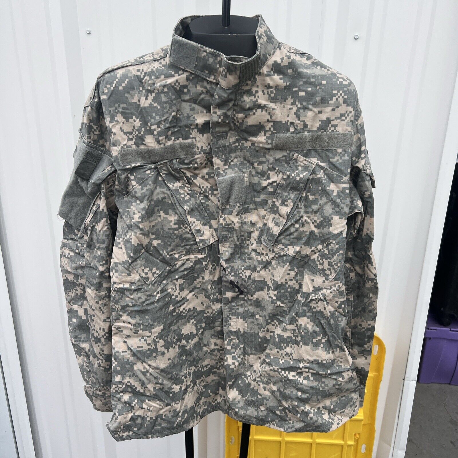 Army Jacket Mens Medium-Regular Combat Uniform Camo SPM100-05-D-0419 Coat