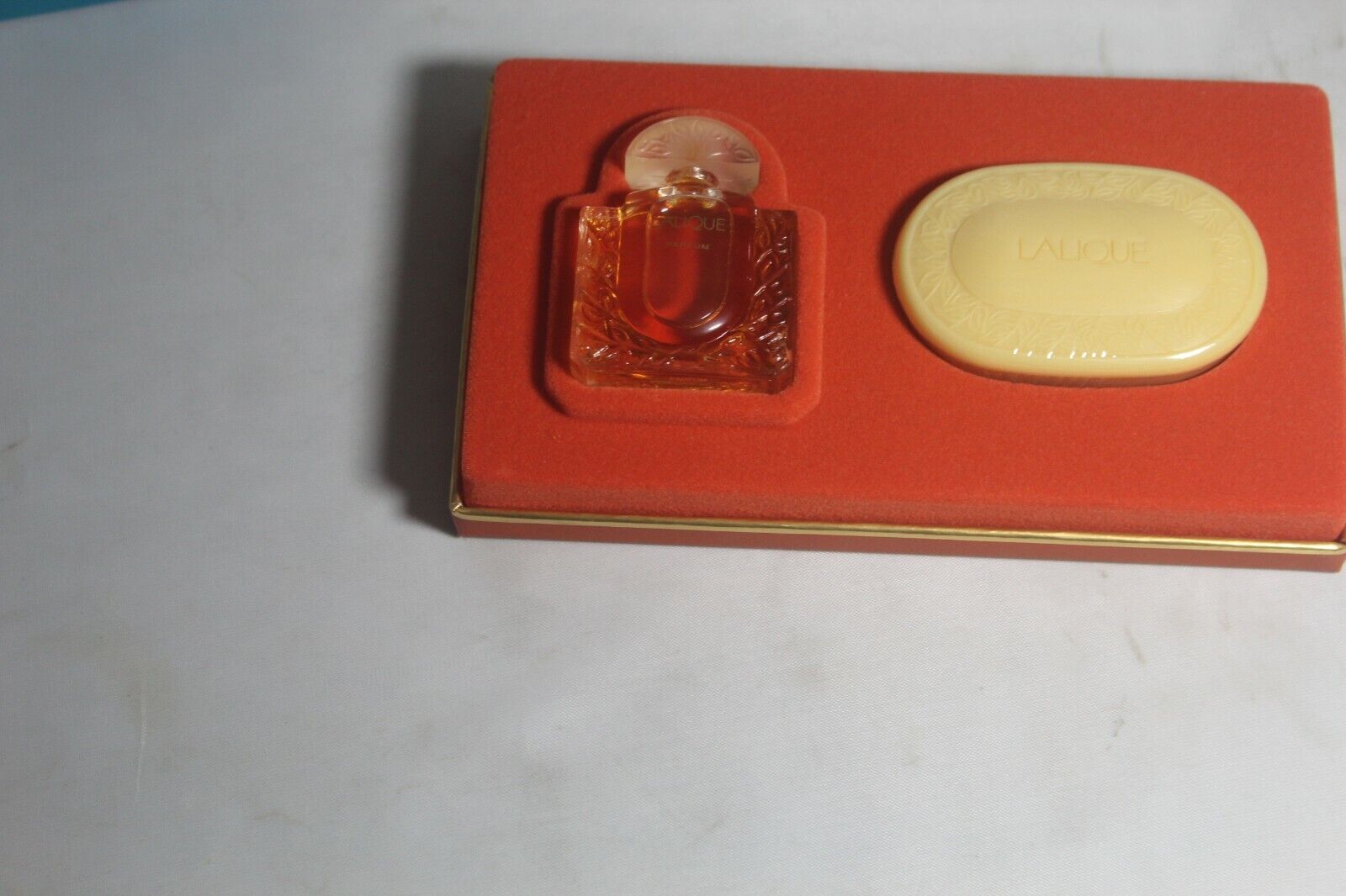 New In Box Lalique Deluxe Miniature Set Mini Parfum + Soap
