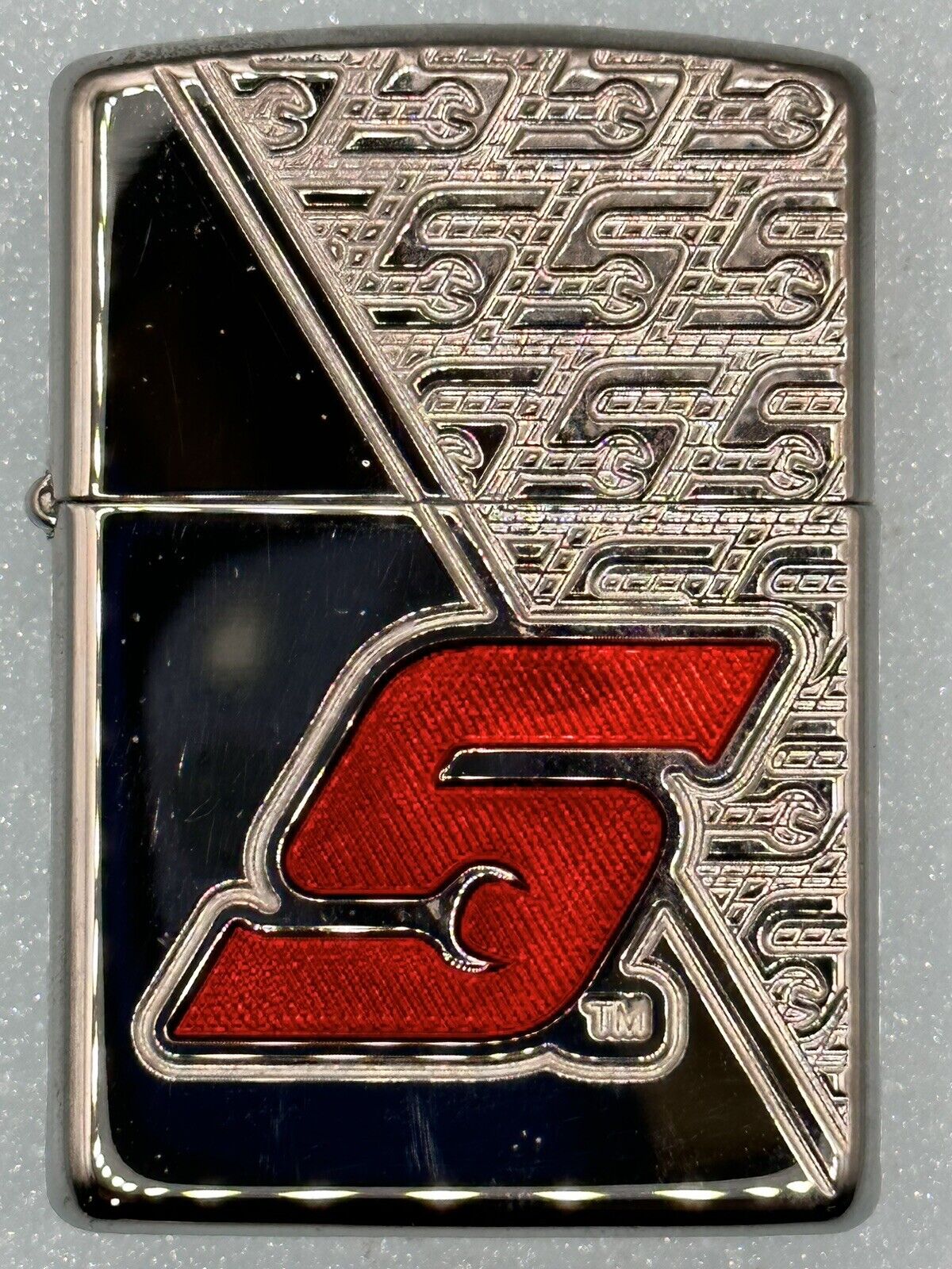 2015 Snap On Tools Wrench Red S Logo Deep Carve Chrome Armor Zippo Lighter NEW