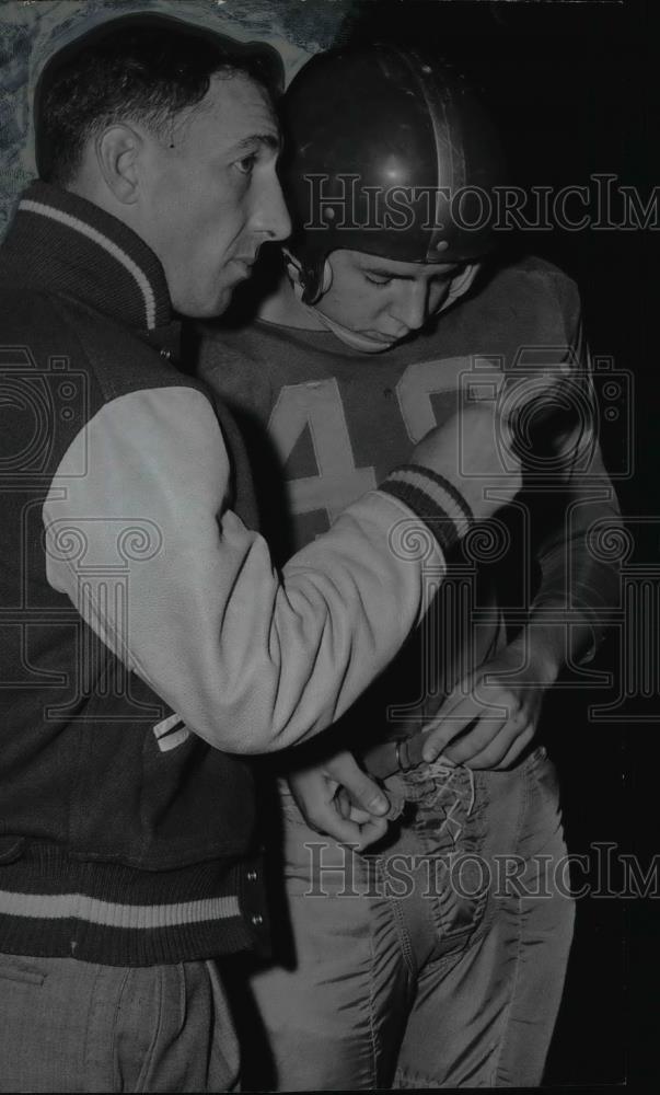 1956 Press Photo Coach Pete Susick gives instructions to Bob Ferguson.