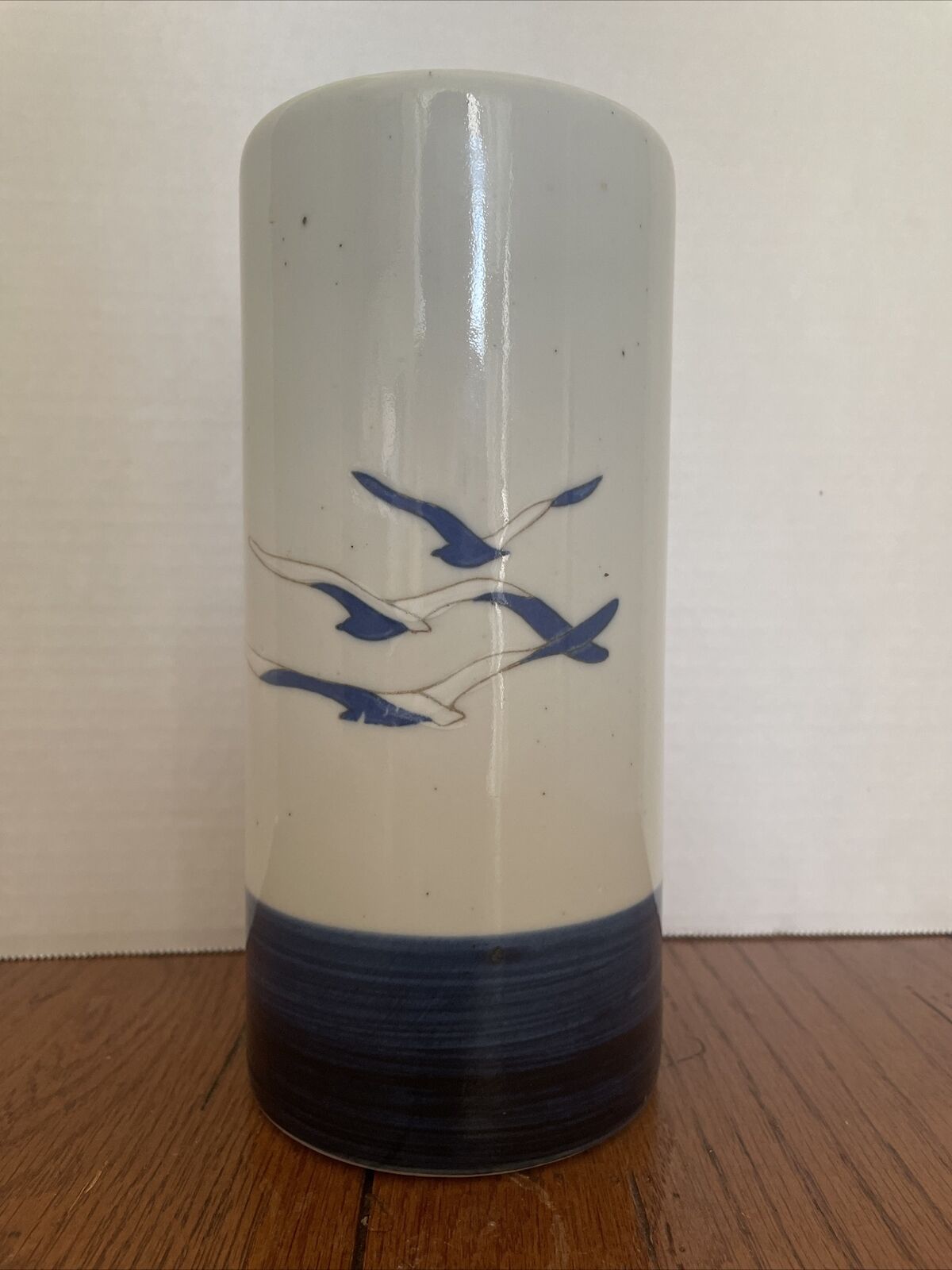 Vintage Otagri Blue White Seagull Bird Vase 8.5” Tall Handcrafted Japan Foil