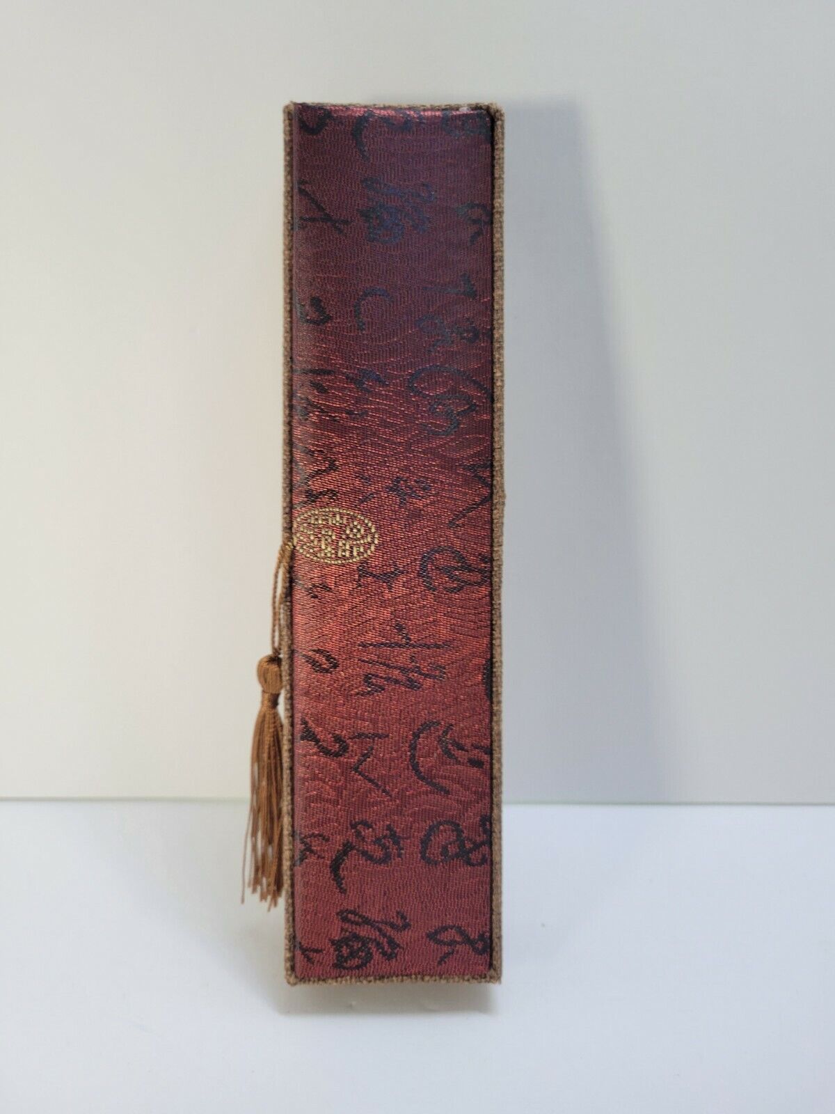 bangle box necklace box in the rectangular shape