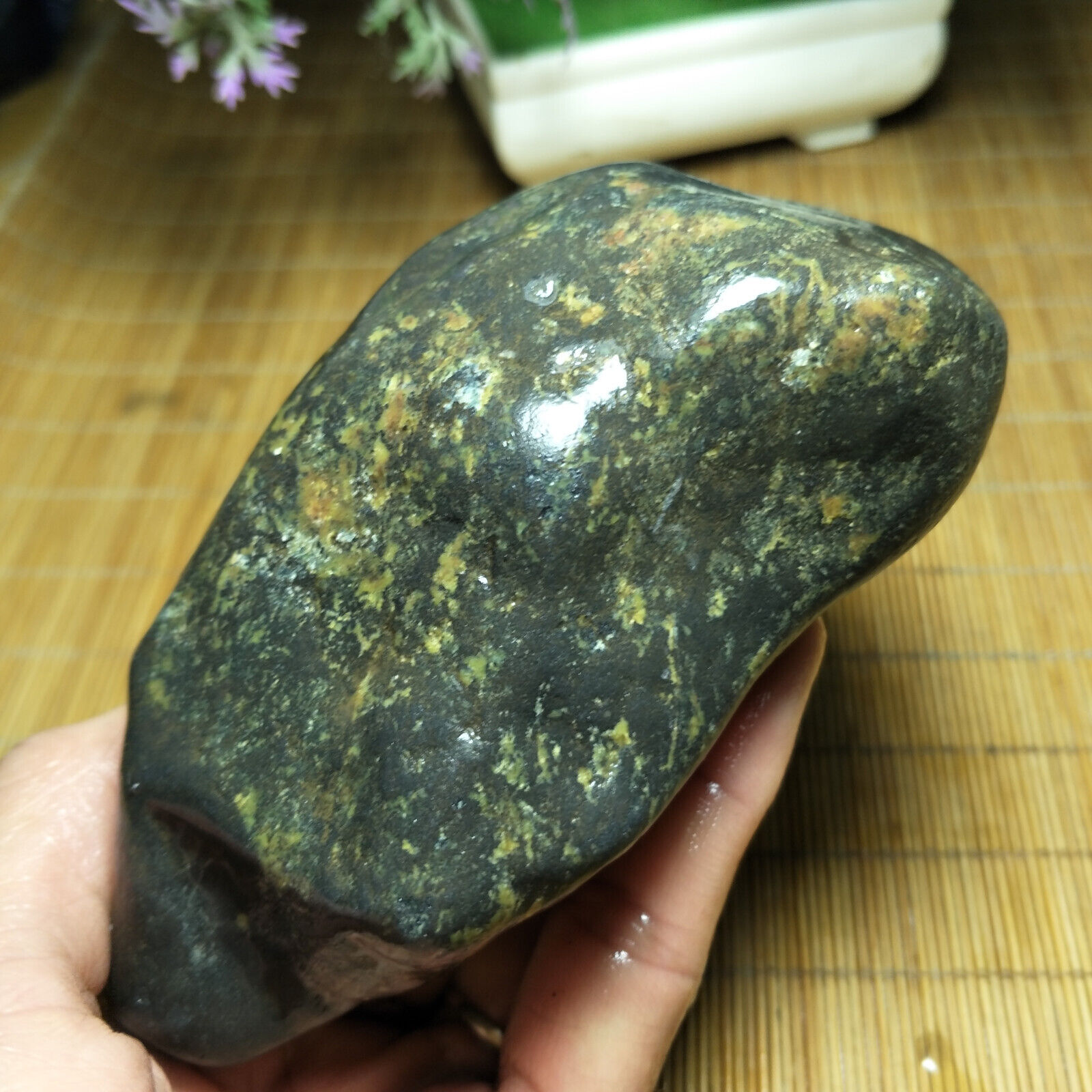 840 g Olivine meteorite rare metal mineral rock crystal specimen