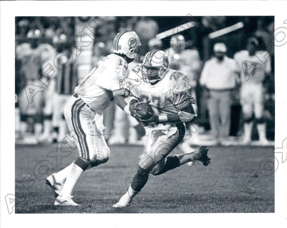 1987 Miami Dolphins Professional Football Back Lorenzo Hampton Press Photo