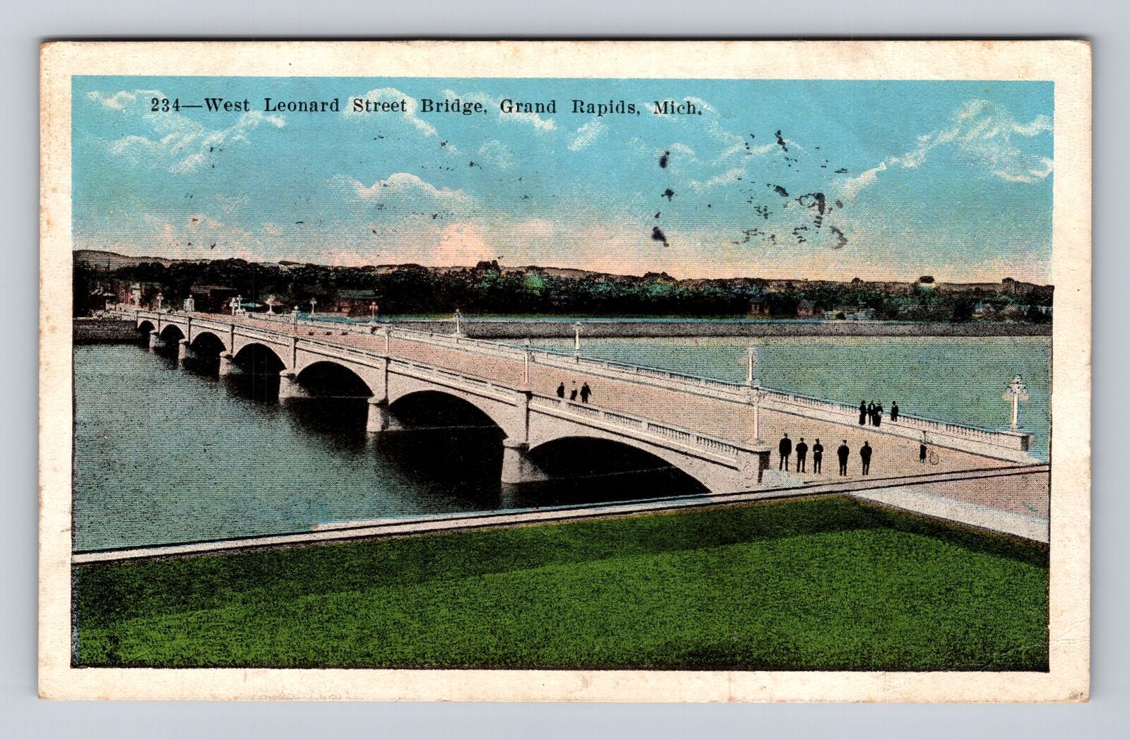 Grand Rapids MI-Michigan, West Leonard Street Bridge, Vintage c1922 Postcard