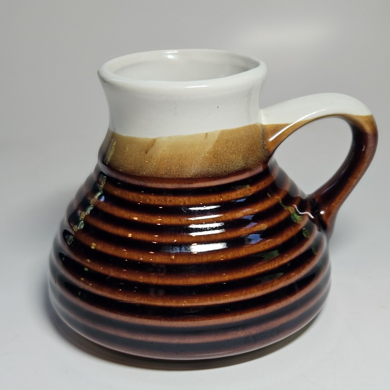 Vintage No-Spill Travel Coffee Cup/Mug Pottery. Brown and White