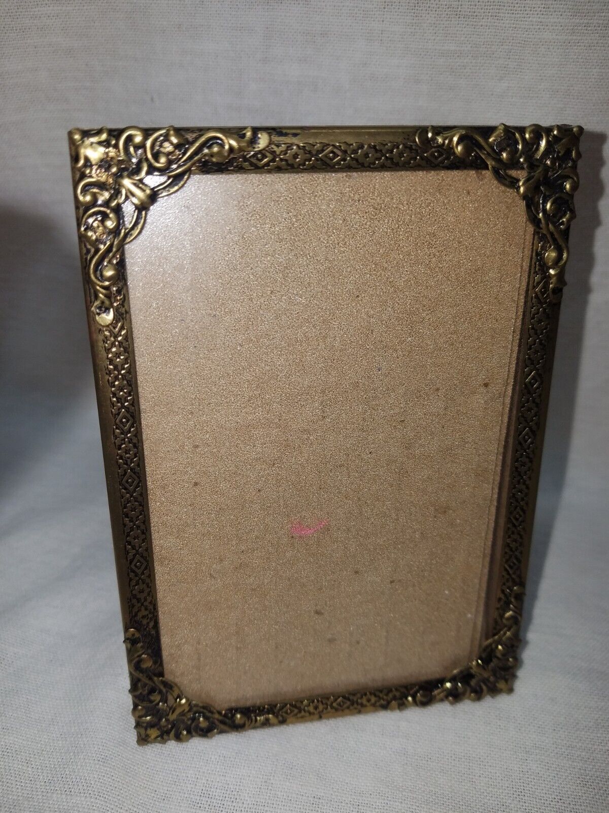 Vintage Ornate Brass 4 x 6 Table Picture Frame Great Details ABSOLUTELY GORGEOUS