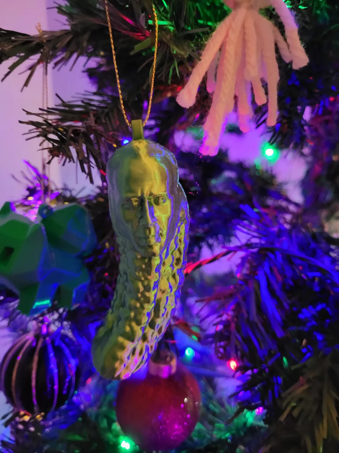 Pickle Nicolas Cage Hanging Christmas Tree Decoration - Picolas Cage Pickle Meme