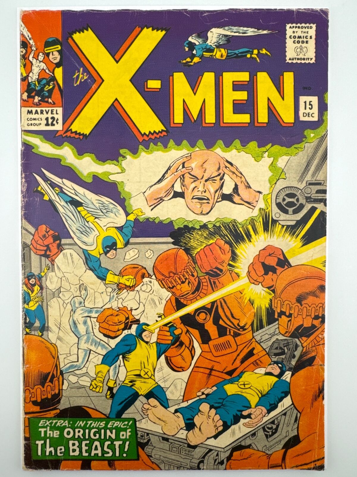 X-Men #15 1st Mastermold - Very Good 4.0 Some  Rust on Staples at Centerfold