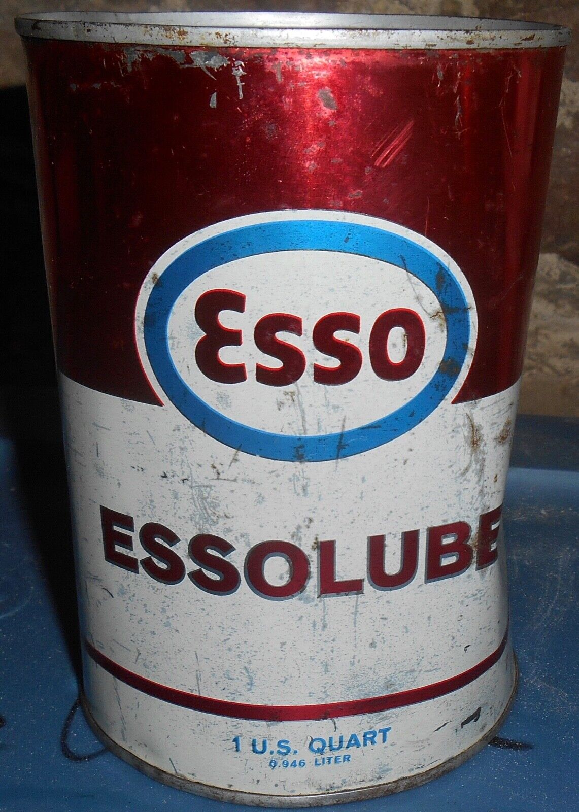 Essolube Motor Oil Quart Can Metal Full Sealed 20-W Oil Can