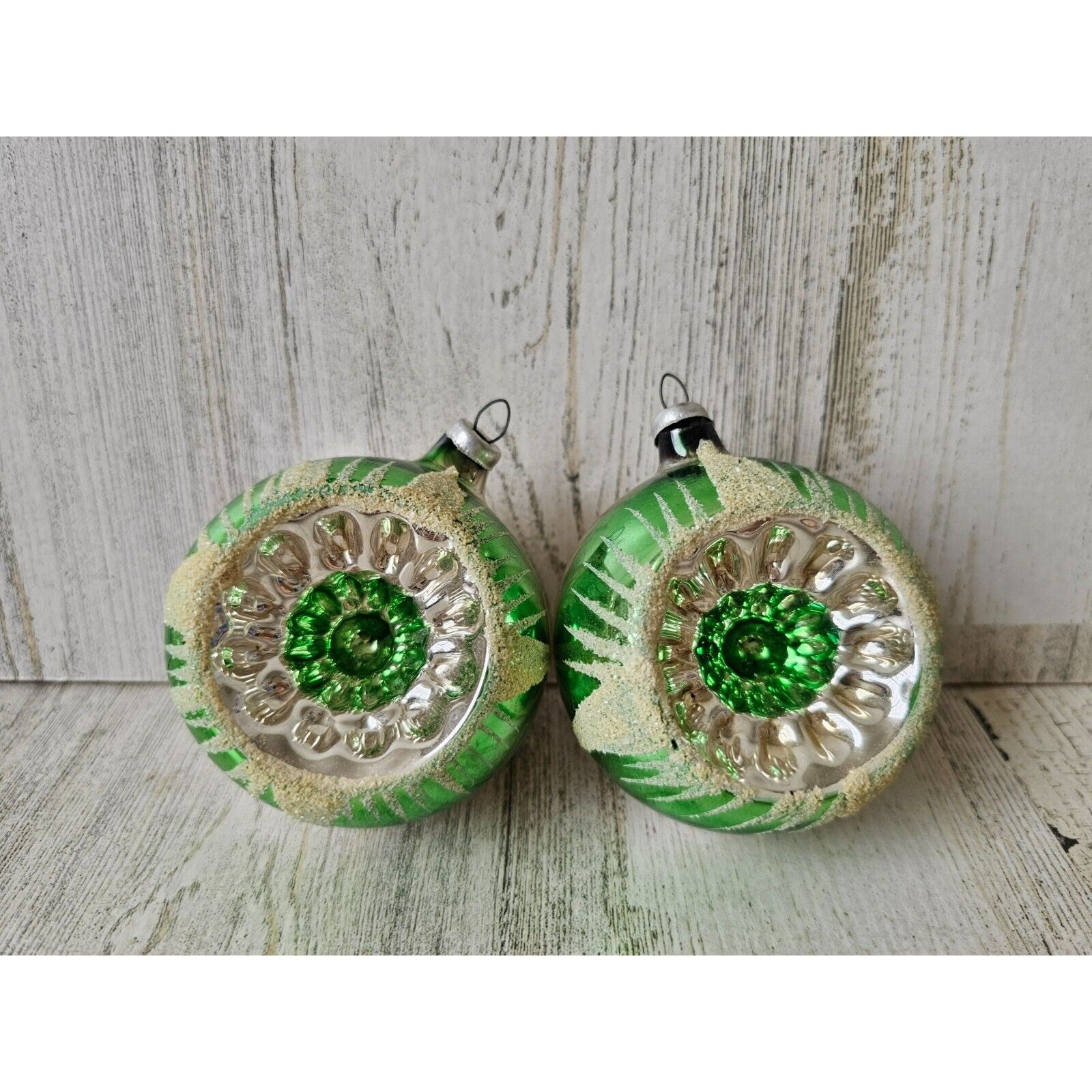 Vintage green indent flocked glitter ball mercury glass ornament tree Xmas set