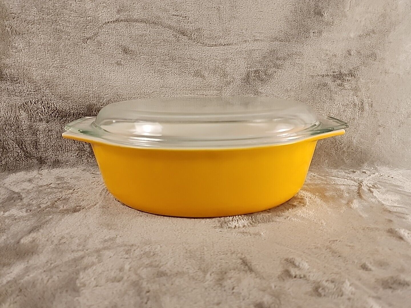 Vintage Pyrex #045 2.5 Qt Oval Orange Casserole Dish with Clear Lid