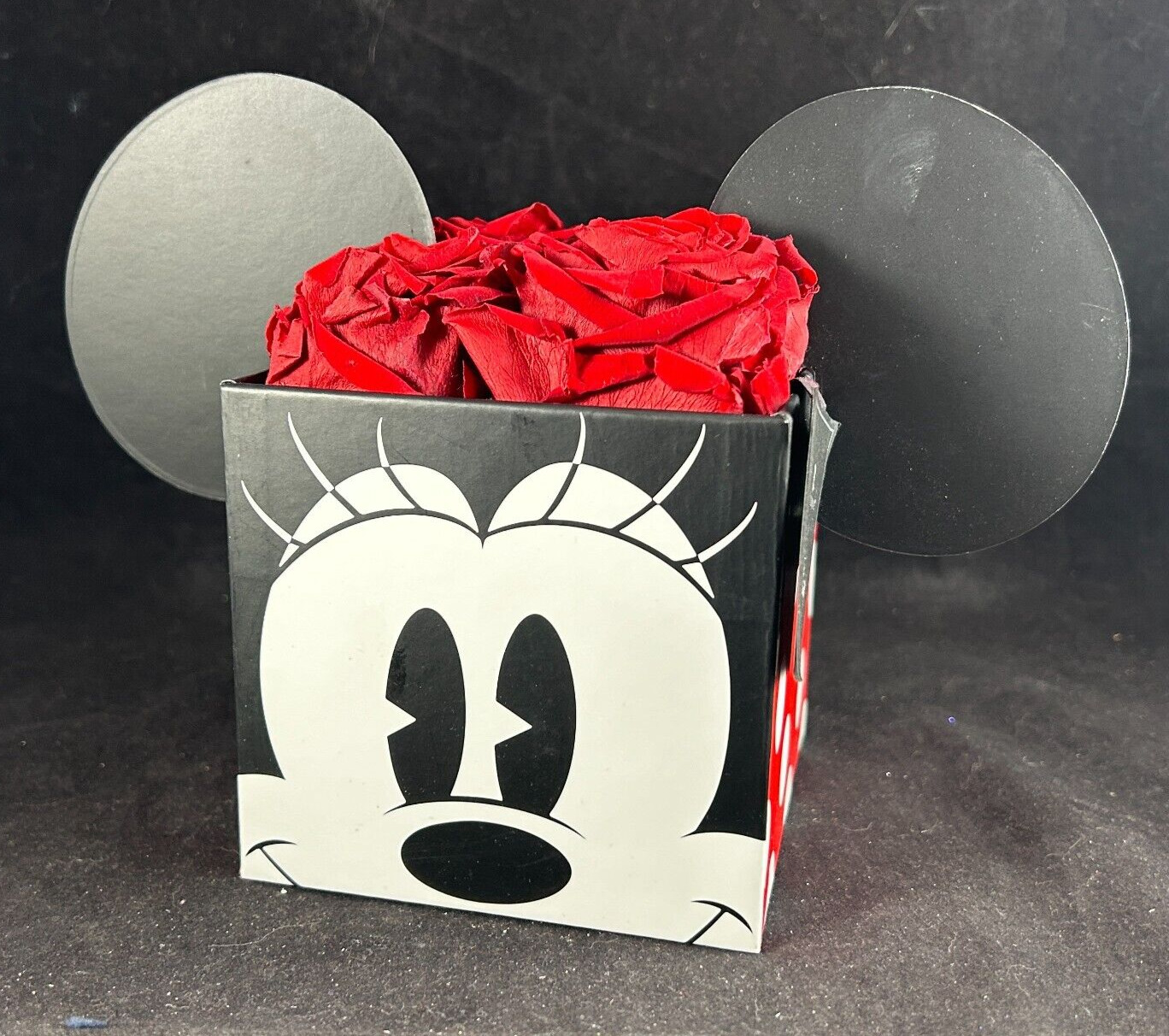 ROSESHIRE X DISNEY MICKEY & MINNIE MOUSE FOREVER ROSES 4 RED FLOWER GIFT BOX SET