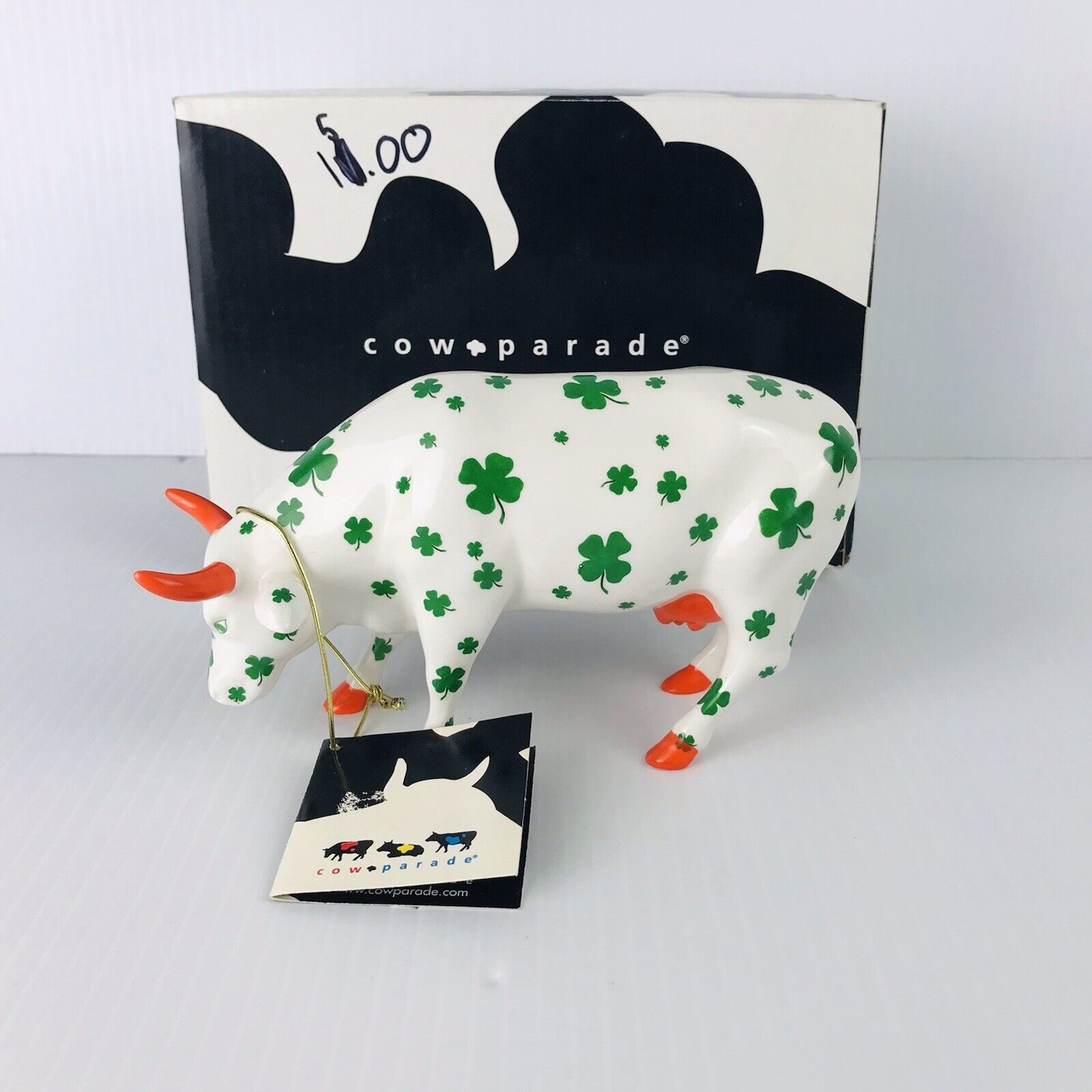 2004 #7319 LUCKY COW Cow Parade Porcelain figurine BOXED w/tag CowParade