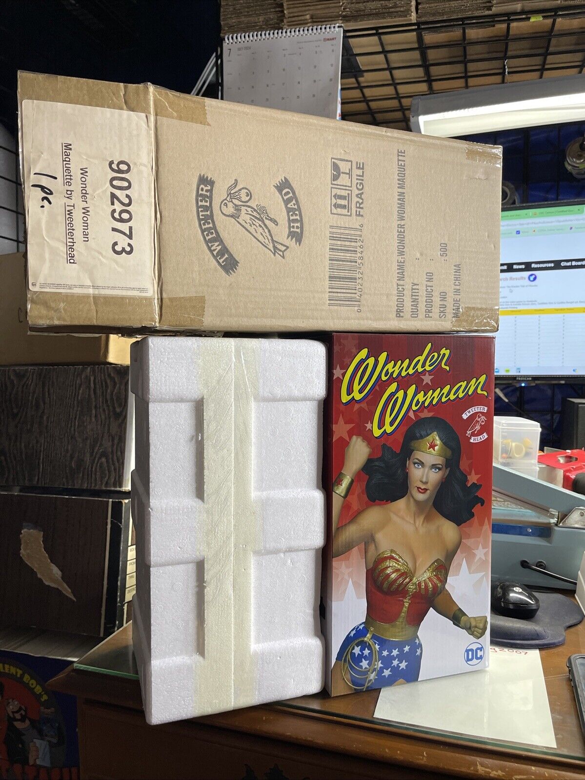 Tweeterhead Wonder Woman LE Maquette 1/6 Scale Sealed Linda Carter Damaged Box