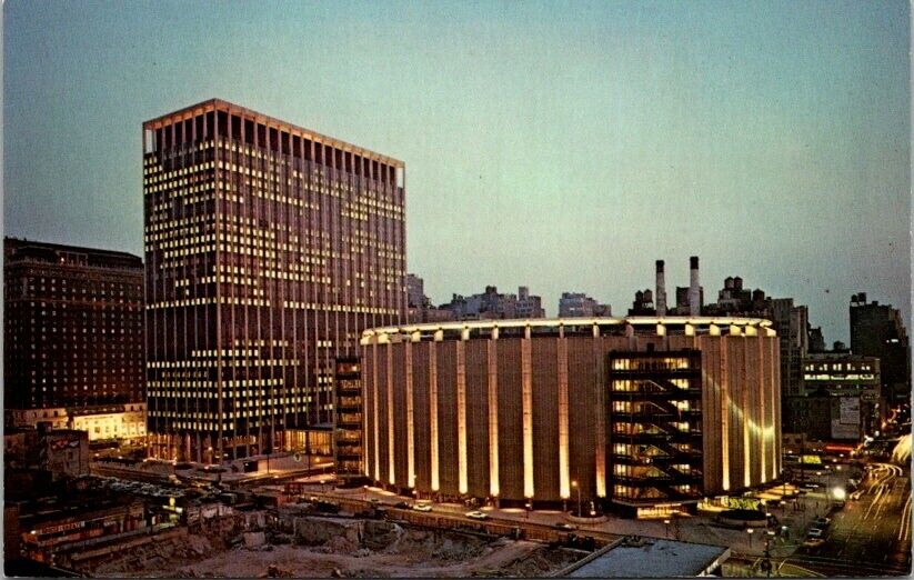 Vintage Postcard Madison Square Garden Center New York City NY             12109